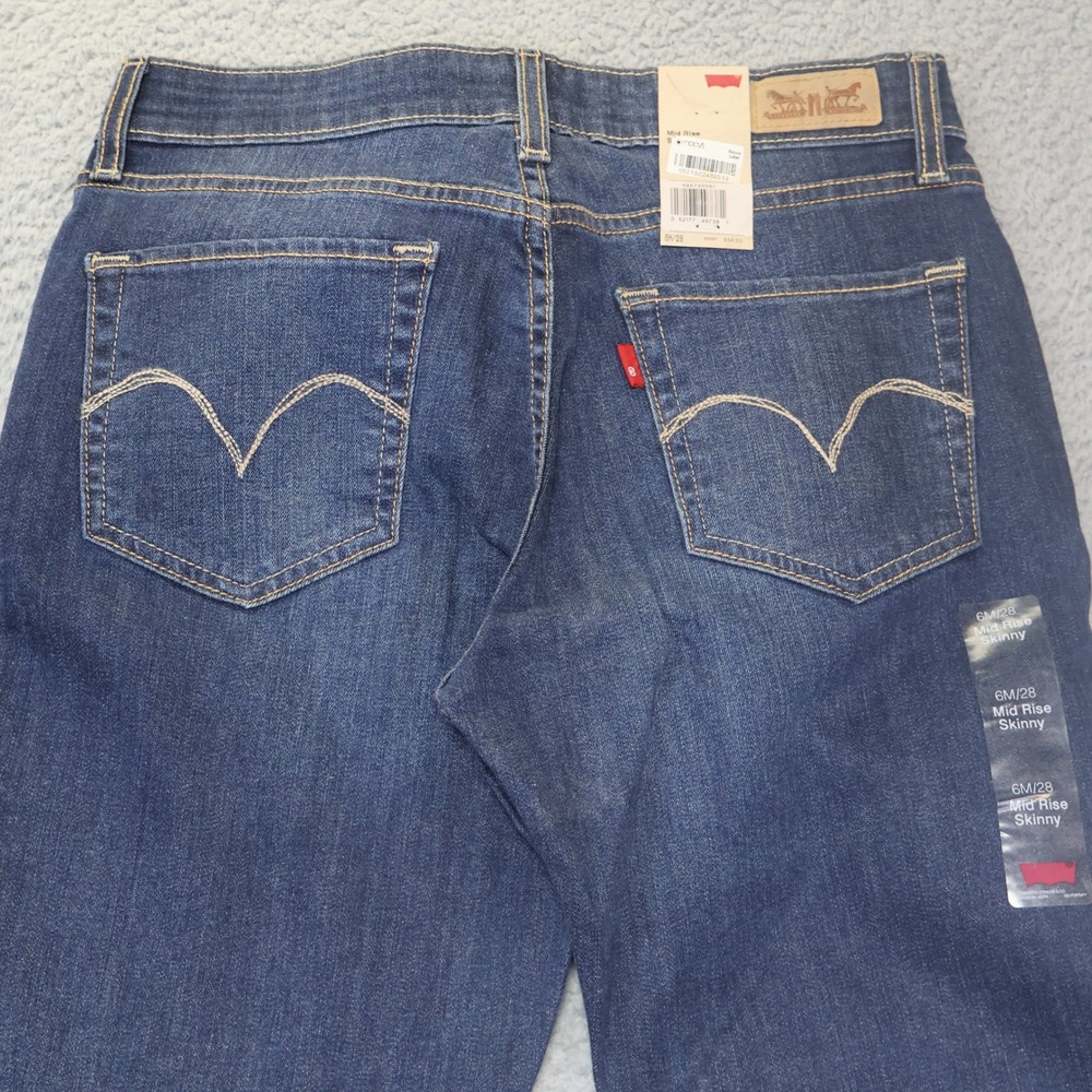 Levis Mid Rise Skinny Jeans Womens 12 Dark Wash Stretch Denim Blue 6M/28 - Picture 13 of 15